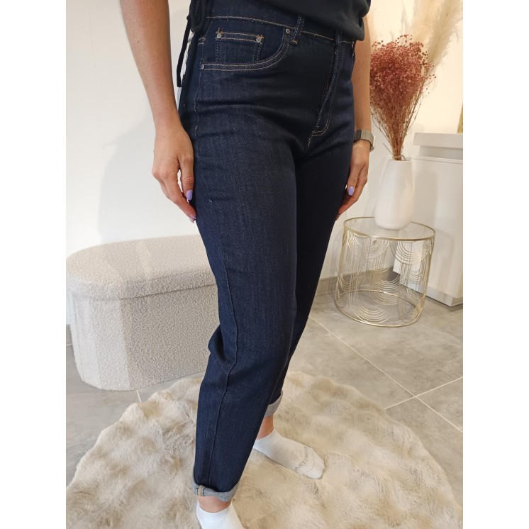 Jean Mom