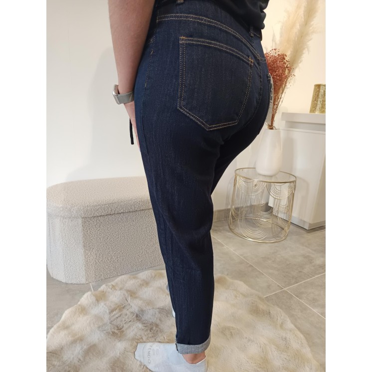 Jean Mom